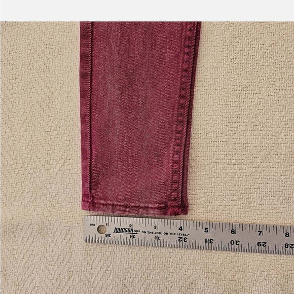 Levi's Pink Skinny Jeans Vibrant Style - Picture 12 of 12